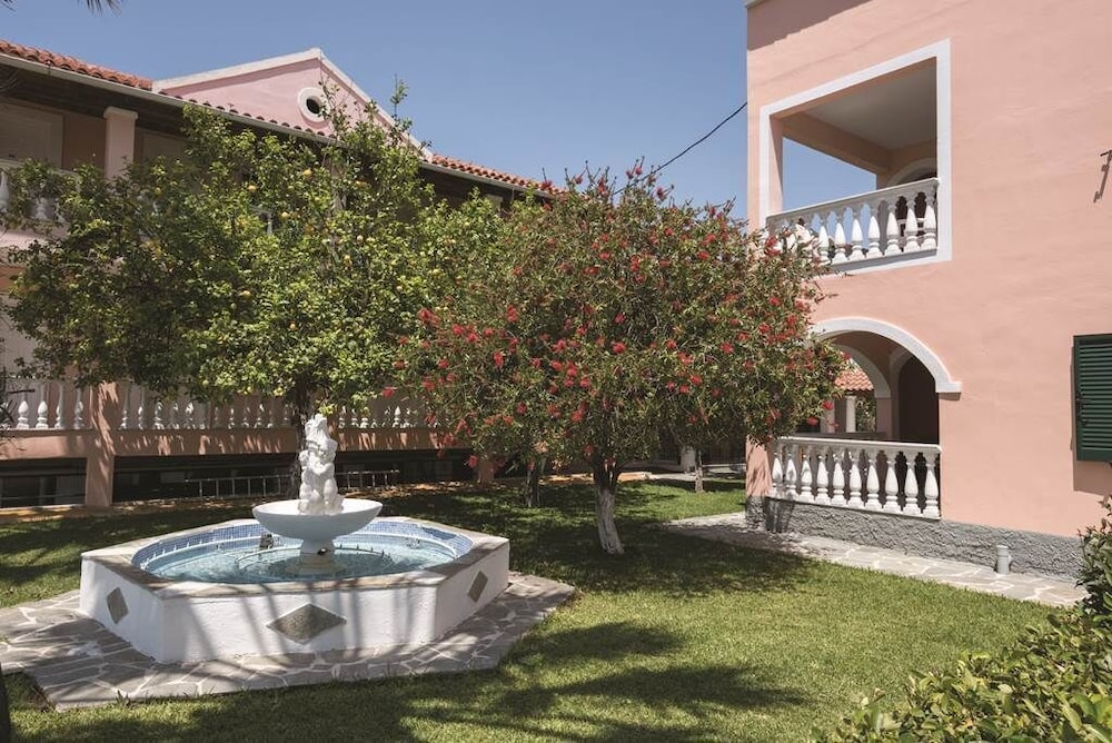 Eriva Hotel 27/37