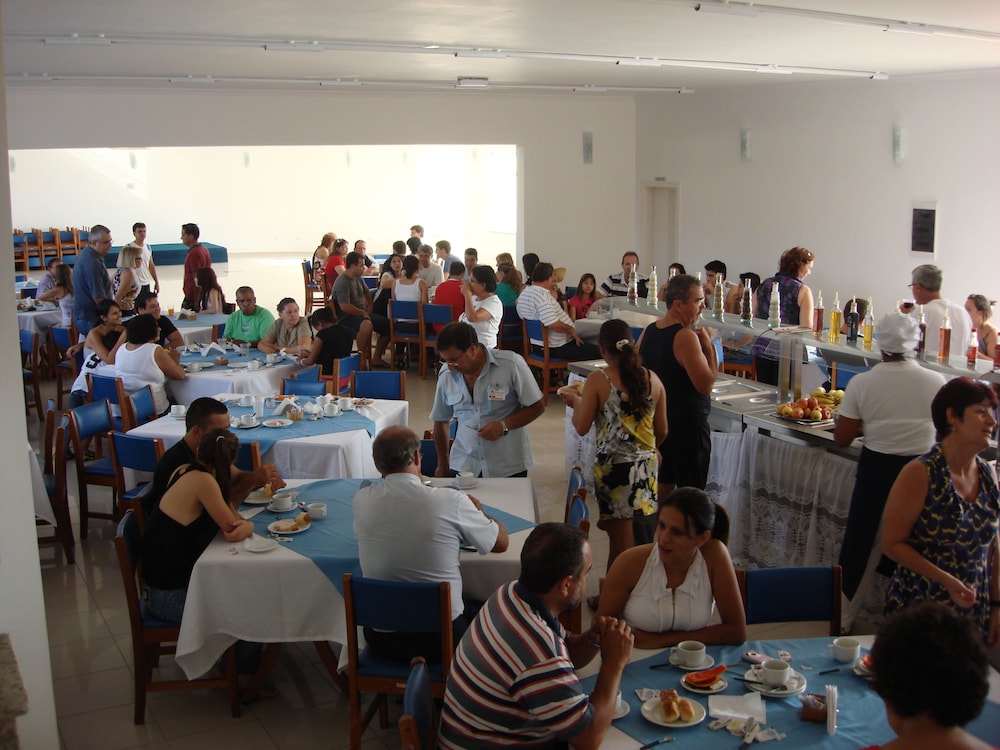 HOTEL CLUBE AZUL DO MAR 35/50