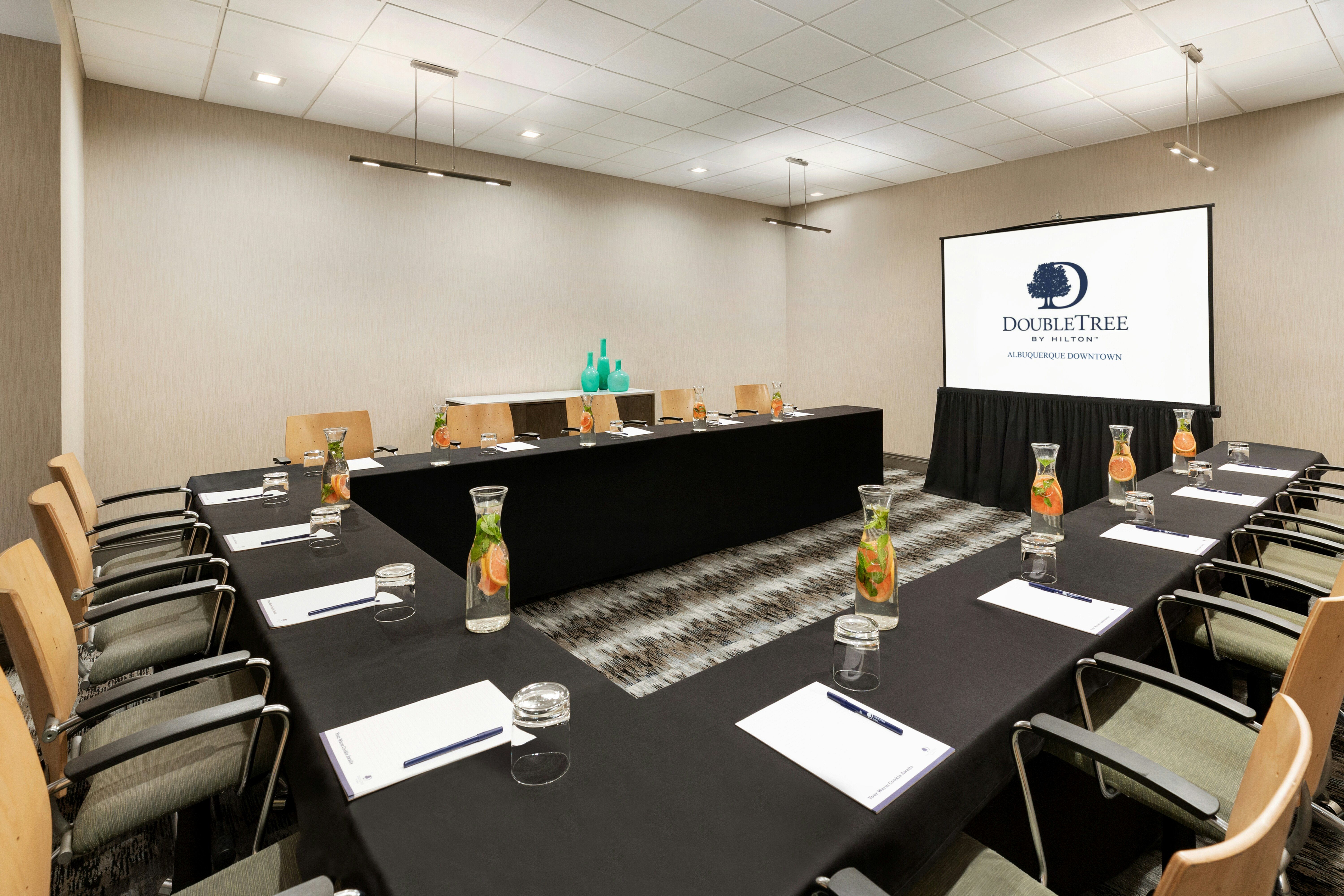 DoubleTree by Hilton Hotel Albuquerque 40/54