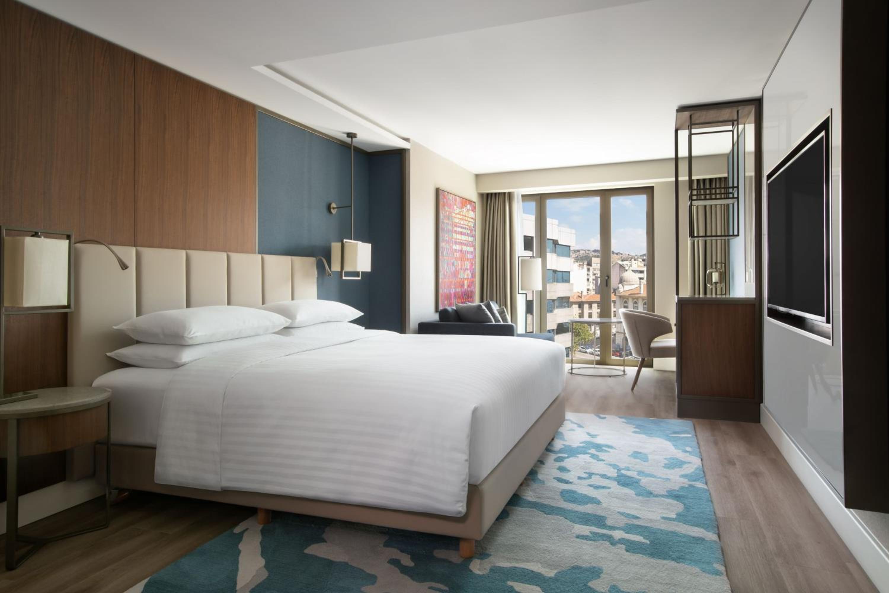Executive, King Bed, City View, Executive Lounge Access