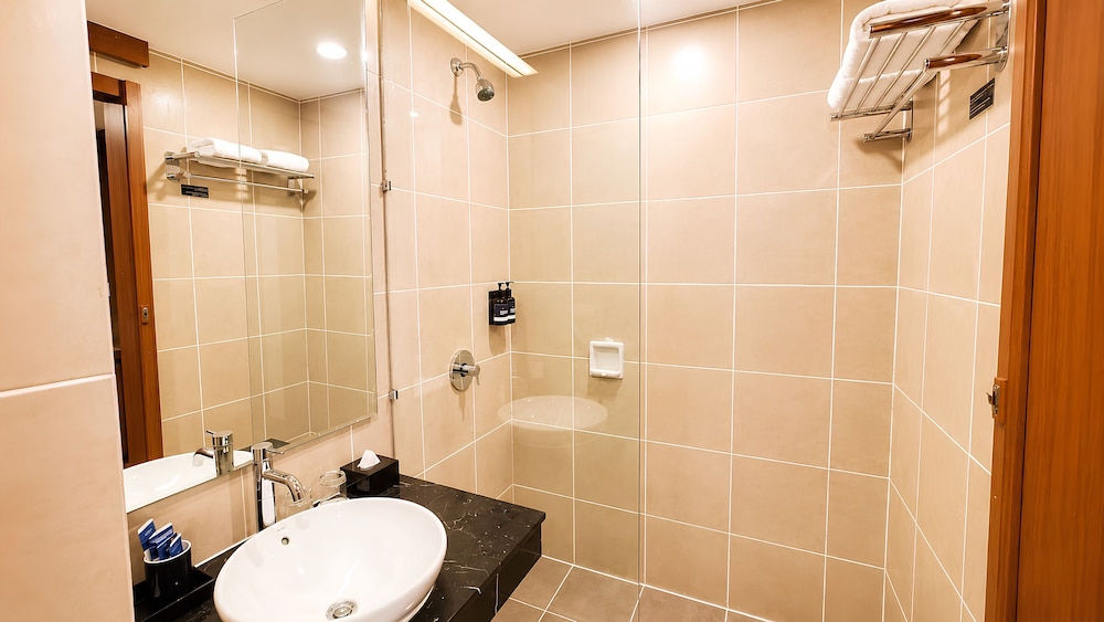 Aston Tanjung Pinang Hotel and Conference Center 56/56