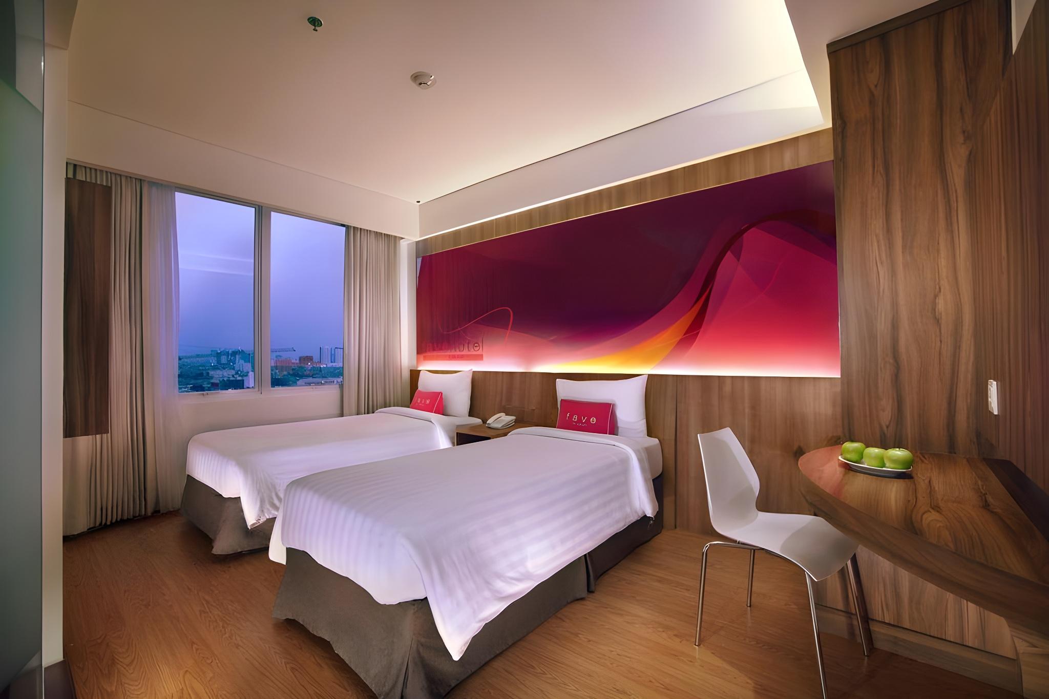 Deluxe, Double and Twin Beds