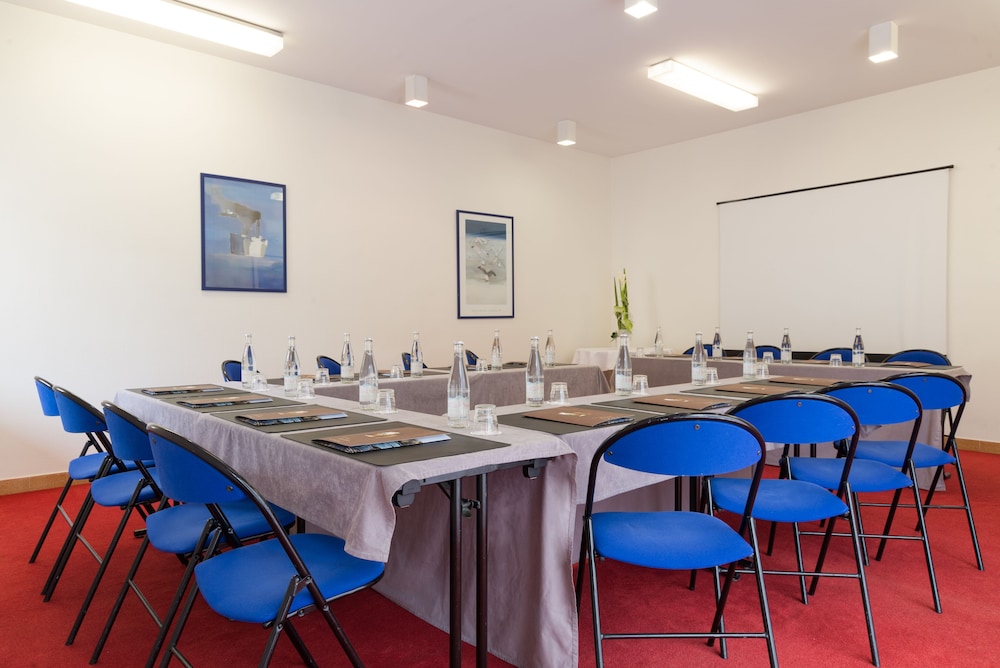 The Originals Boutique, Hotel Les Strelitzias, Antibes Juan-Les-Pins 44/60