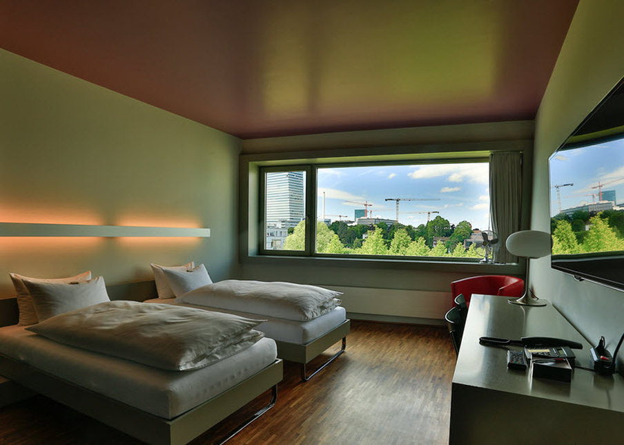 DASBREITEHOTEL 7/56