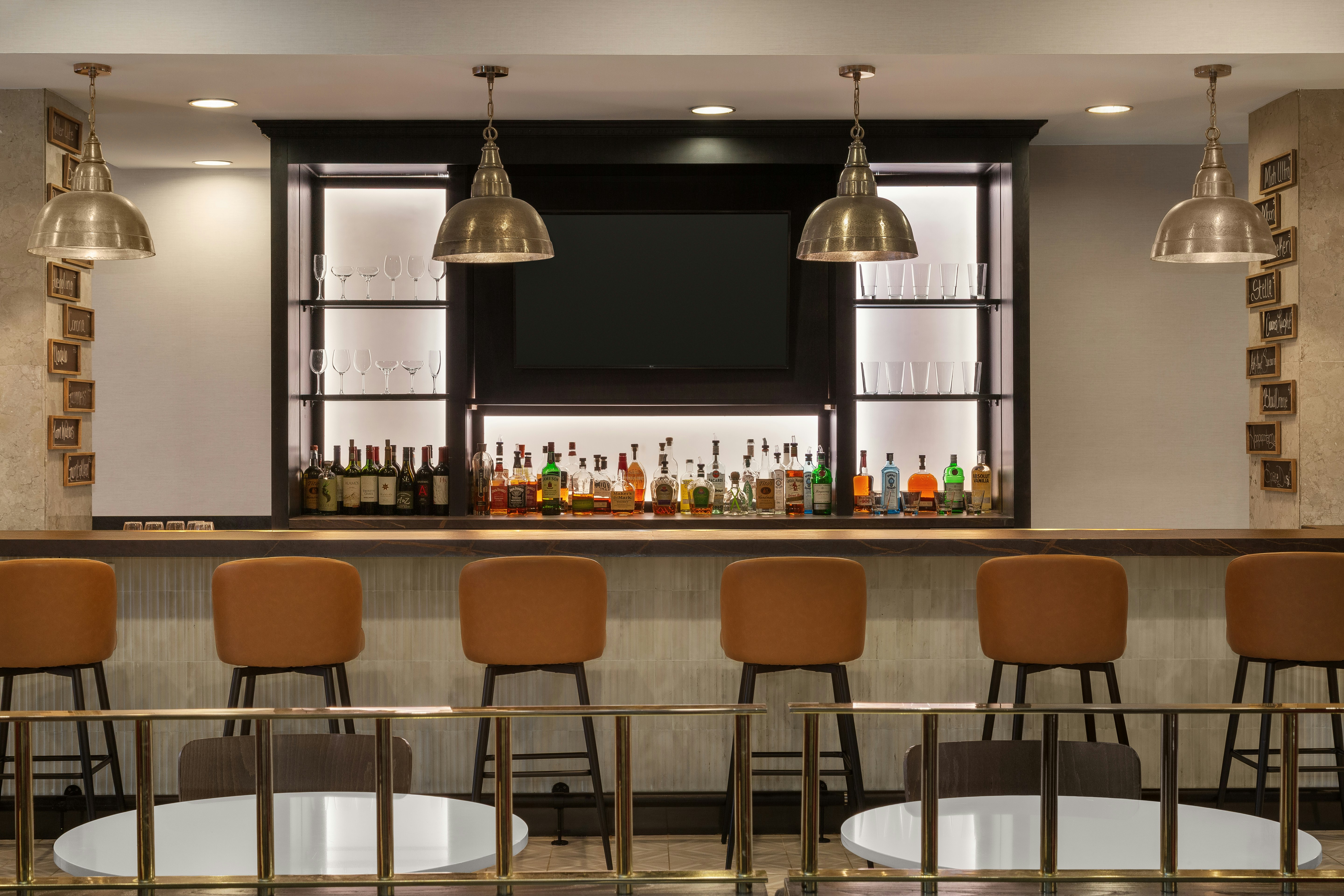Hilton Garden Inn Indianapolis Downtown 16/24