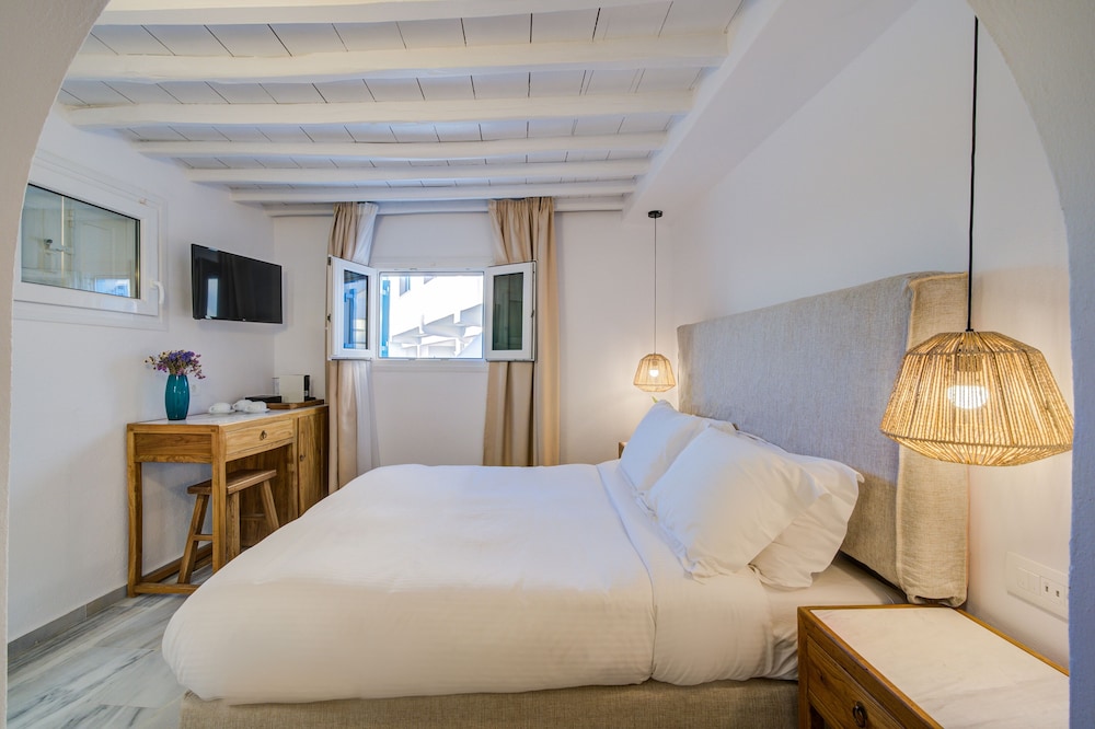 Madalena Hotel 32/69