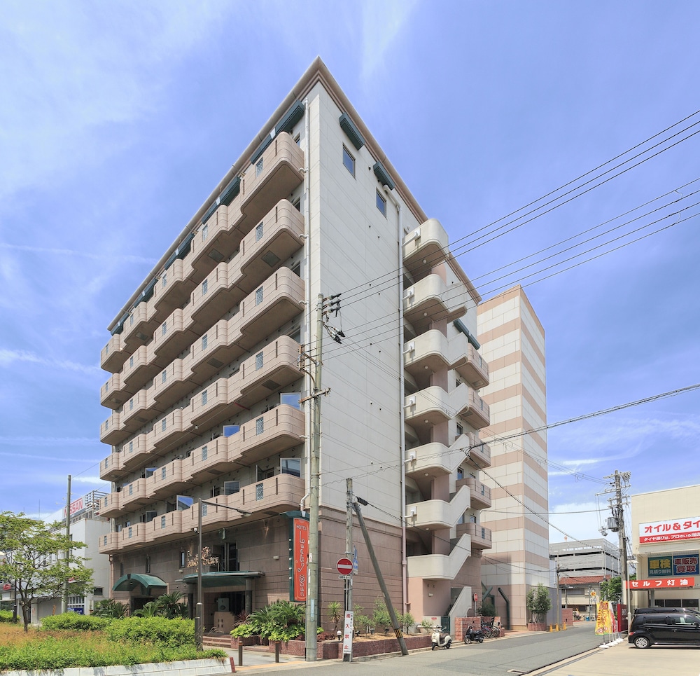 Lucky Sun Nishinomiya 3/49