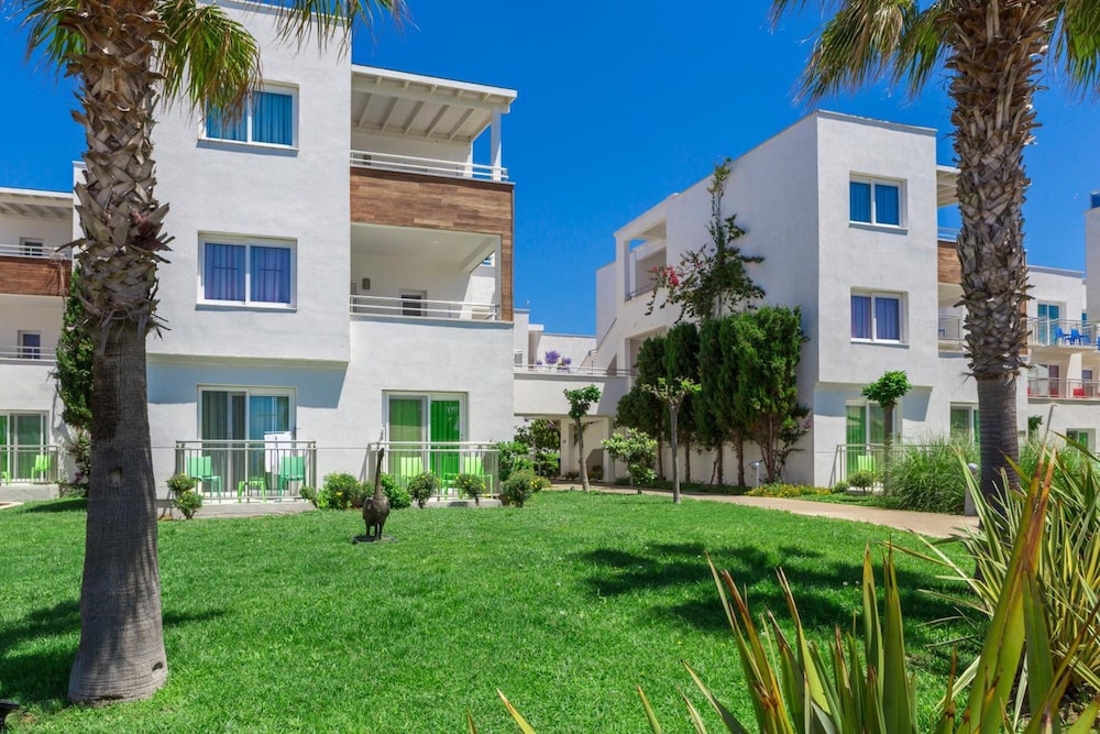 Armonia Holiday Village And Spa 47/49