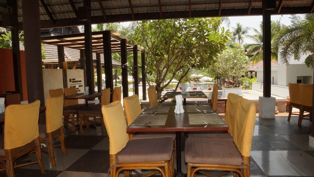 Palm Galleria Resort 54/71