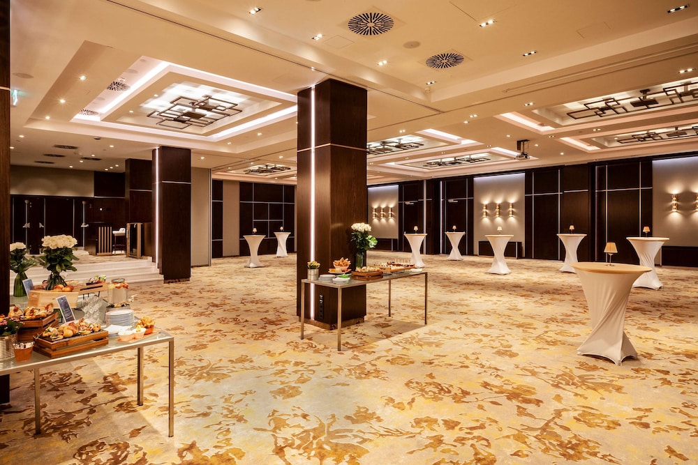 Radisson Blu Beke 10/70