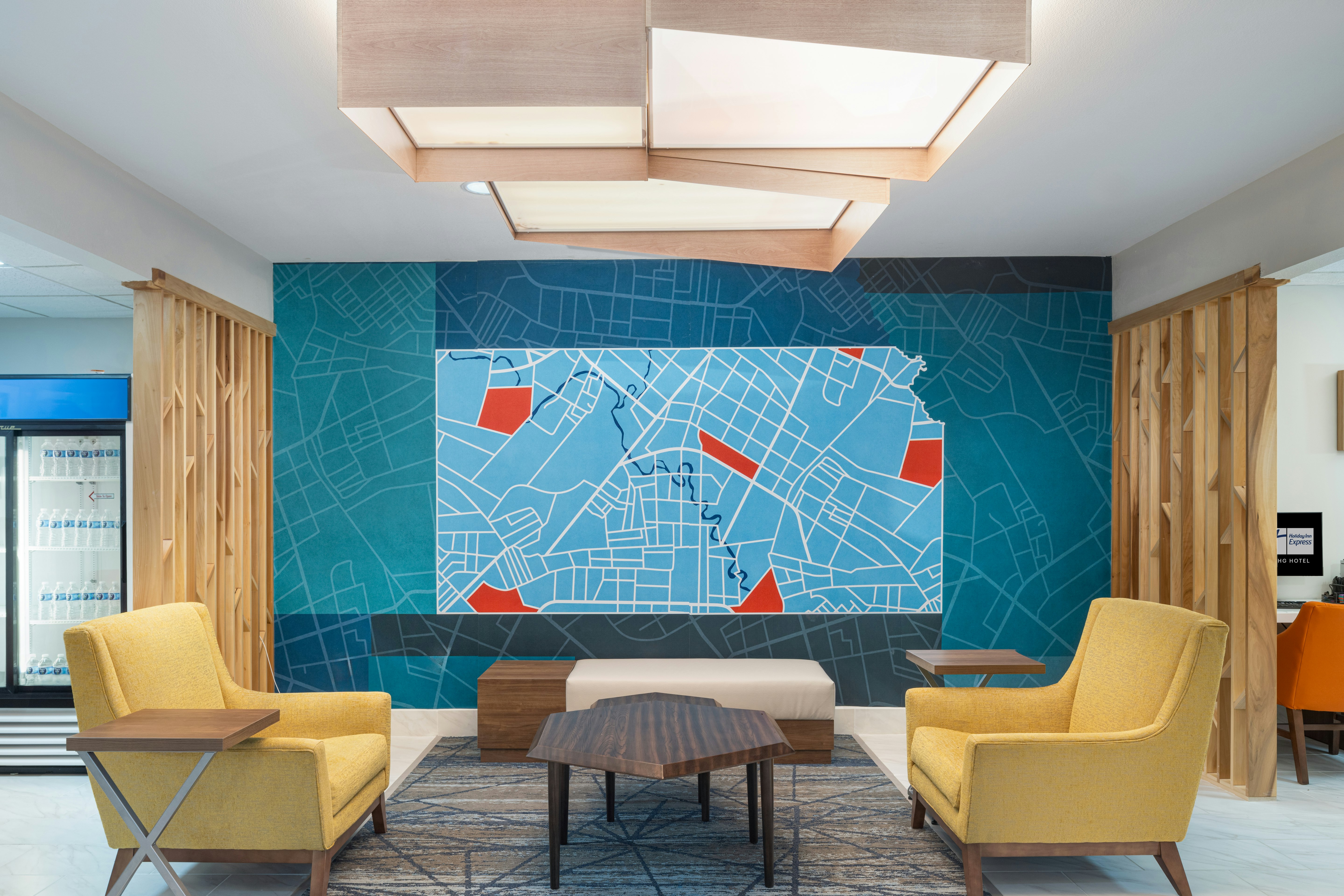Holiday Inn Express Hotel And Suites Pratt 43/55