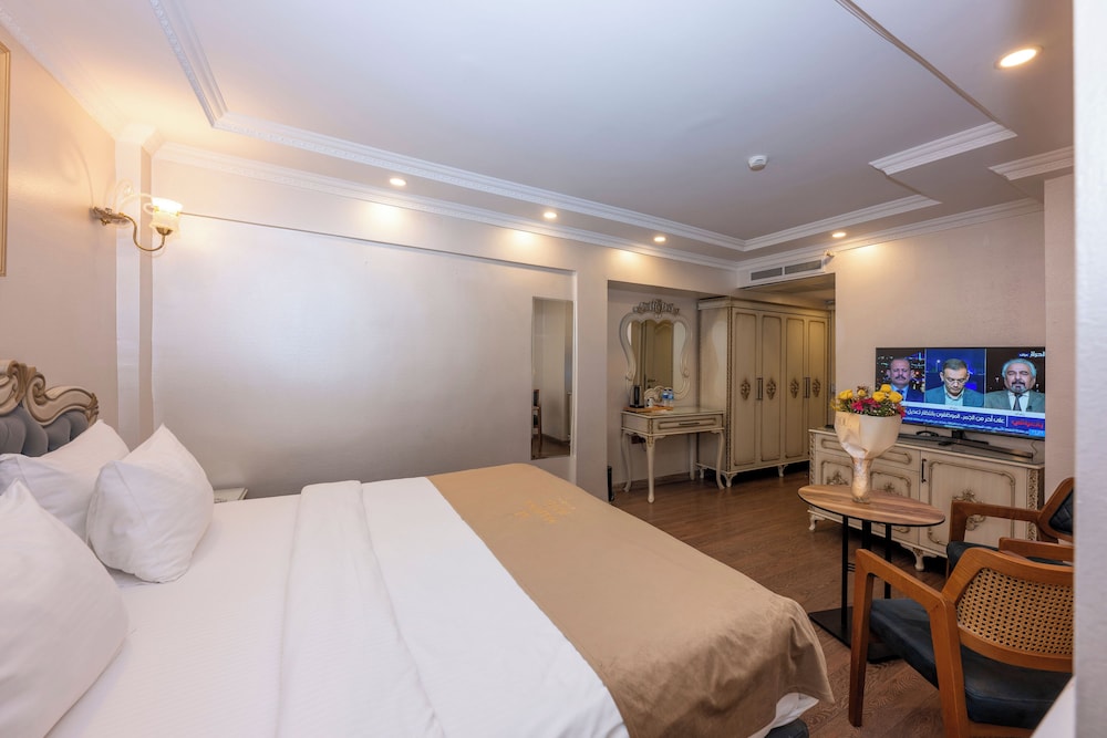 CZN Burak Hotel 26/74