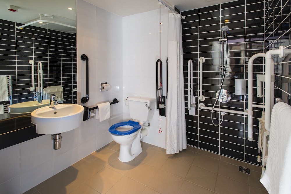 Holiday Inn Express Birmingham - Snow Hill 19/55
