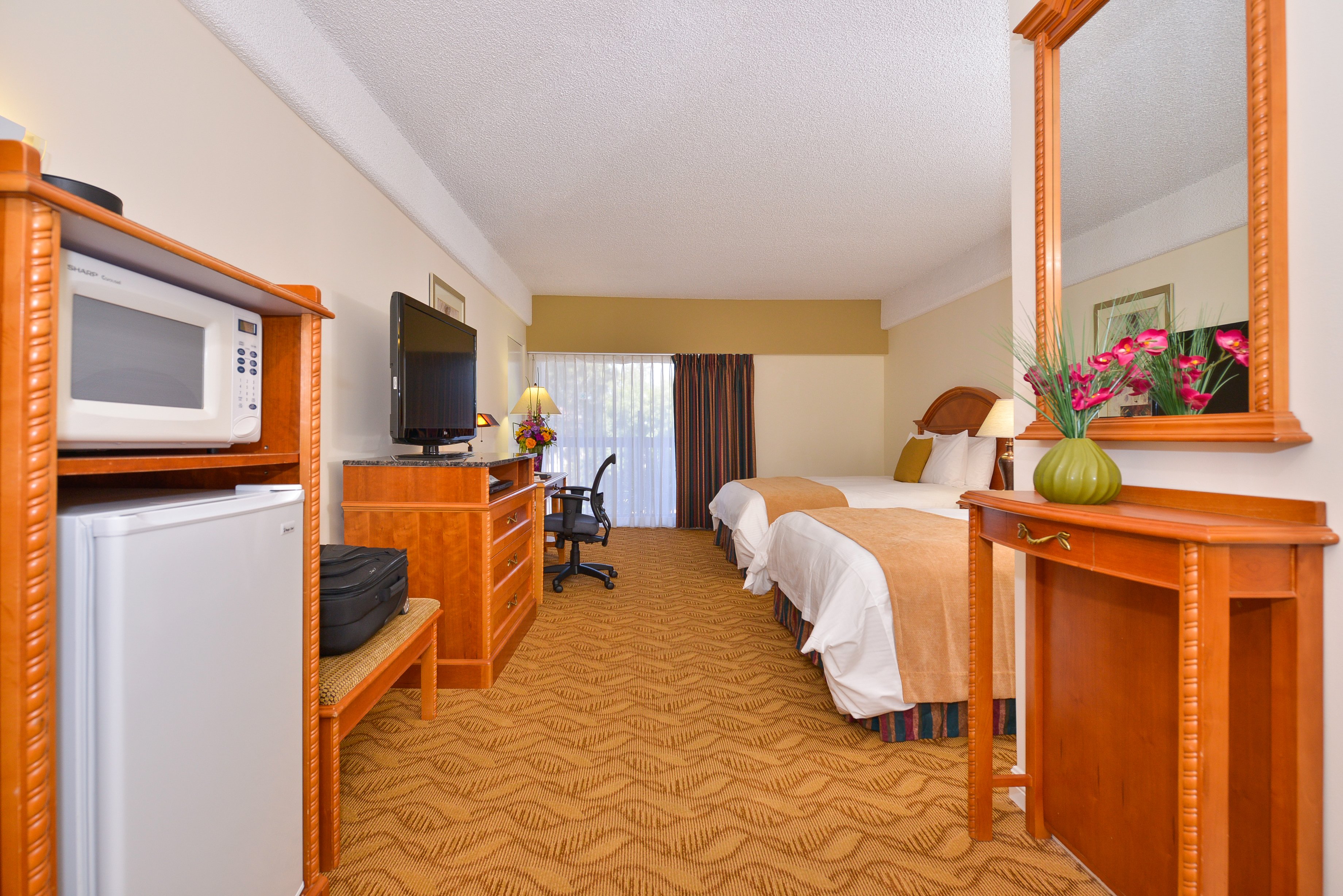 Best Western Plus Thousand Oaks Inn 19/50