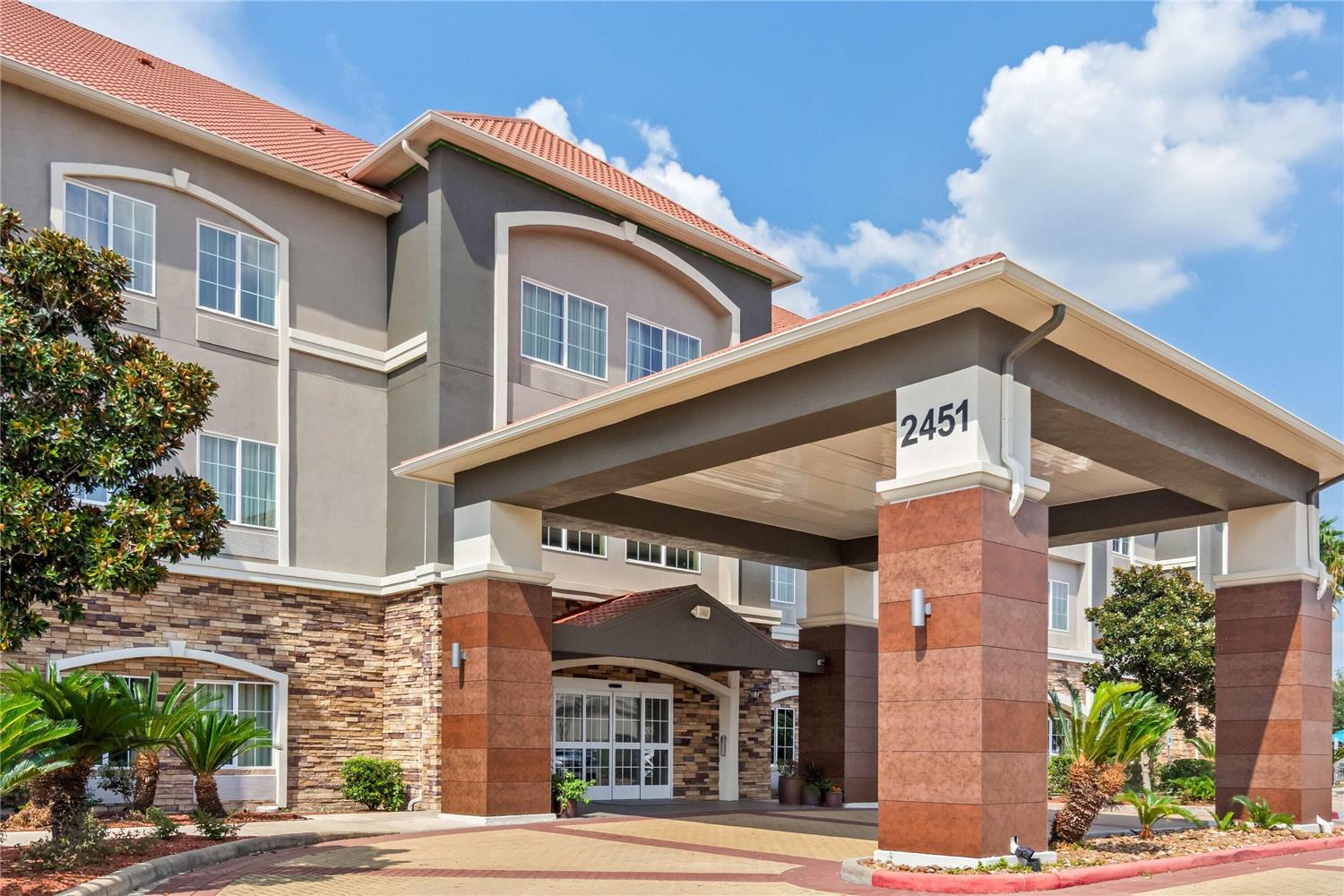La Quinta Inn & Suites by Wyndham Houston Energy Corridor 2/61