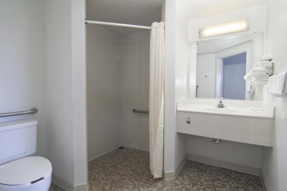 Motel6 Lakeville, MN - South - Lakeville 52/59