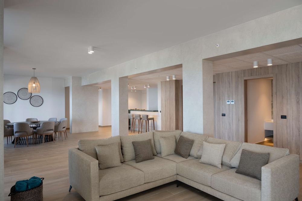 Serenade All Suites - Adults Only Resort 29/50