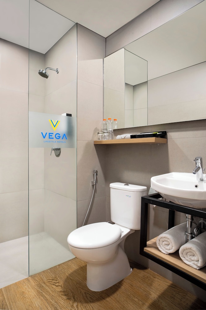 Vega Hotel Gading Serpong 64/65