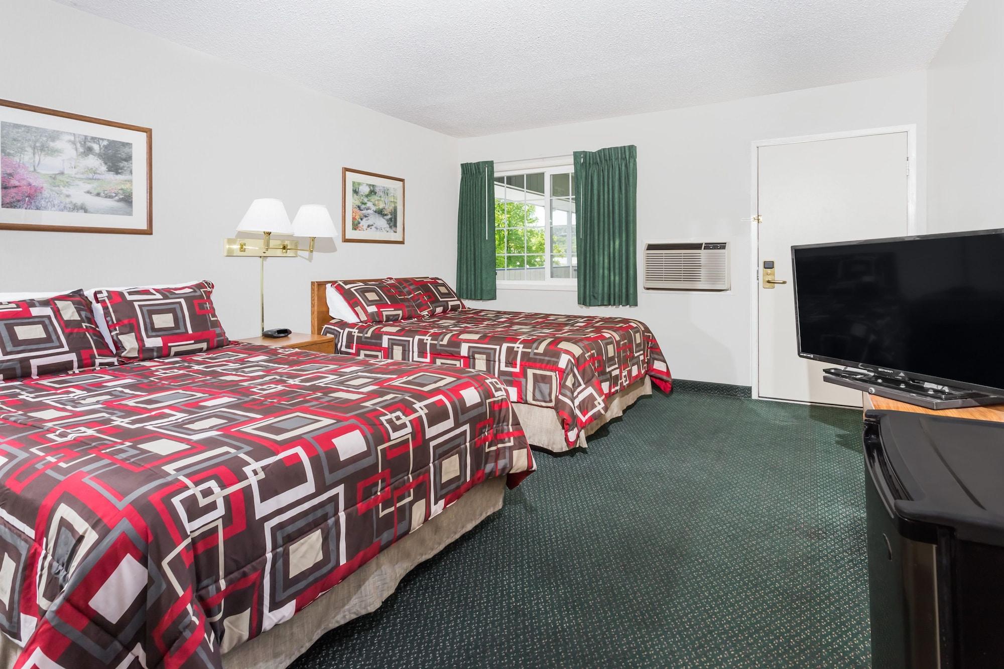 Studio, Suite, Multiple Beds