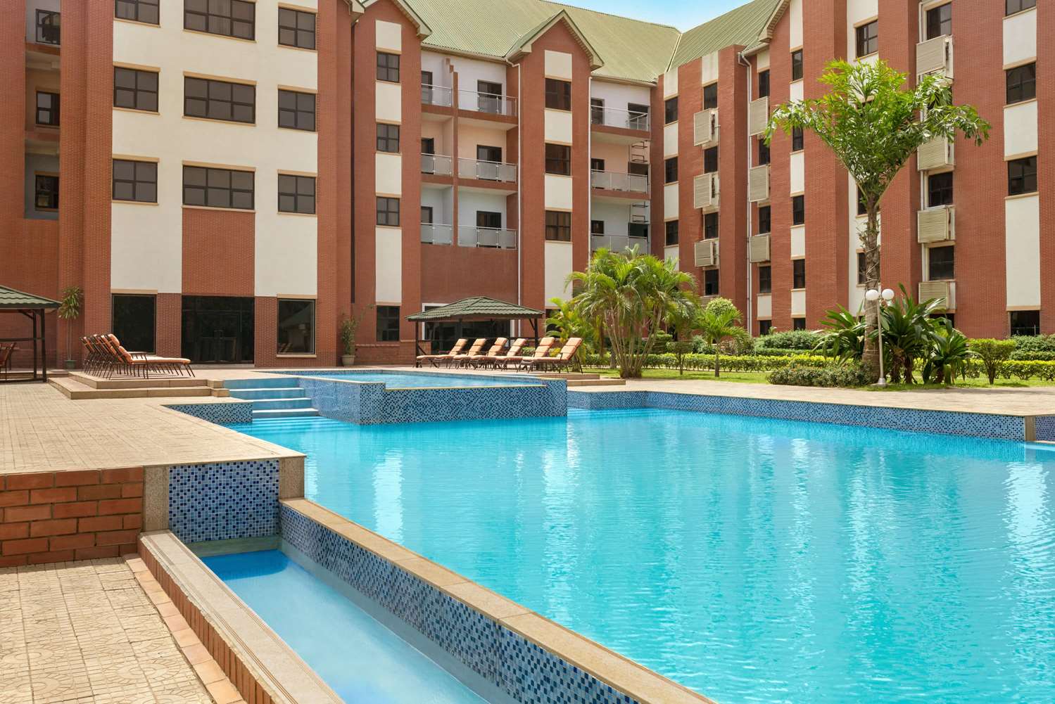 Hawthorn Suites By Wyndham Abuja 27/31