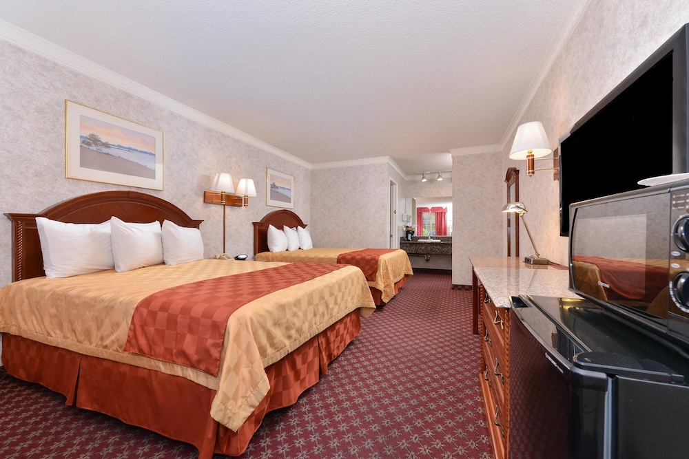 Americas Best Value Inn & Suites Fontana 15/22