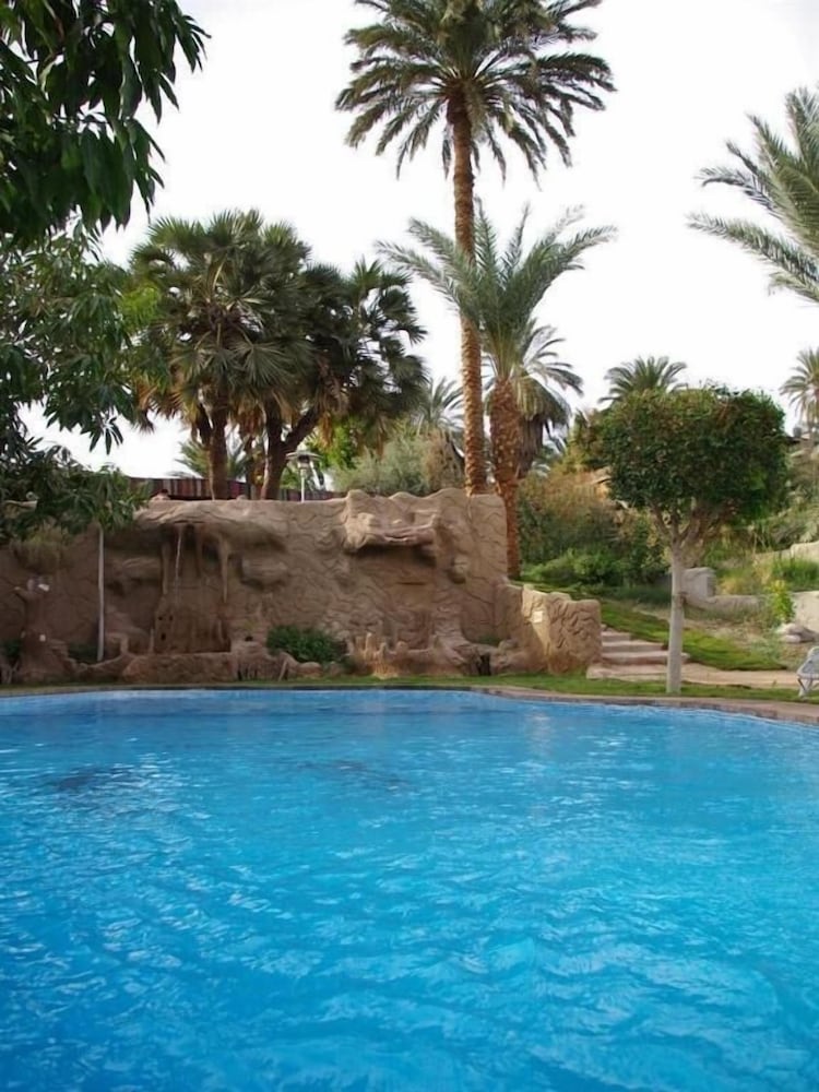 Al Baeirat Hotel 36/44