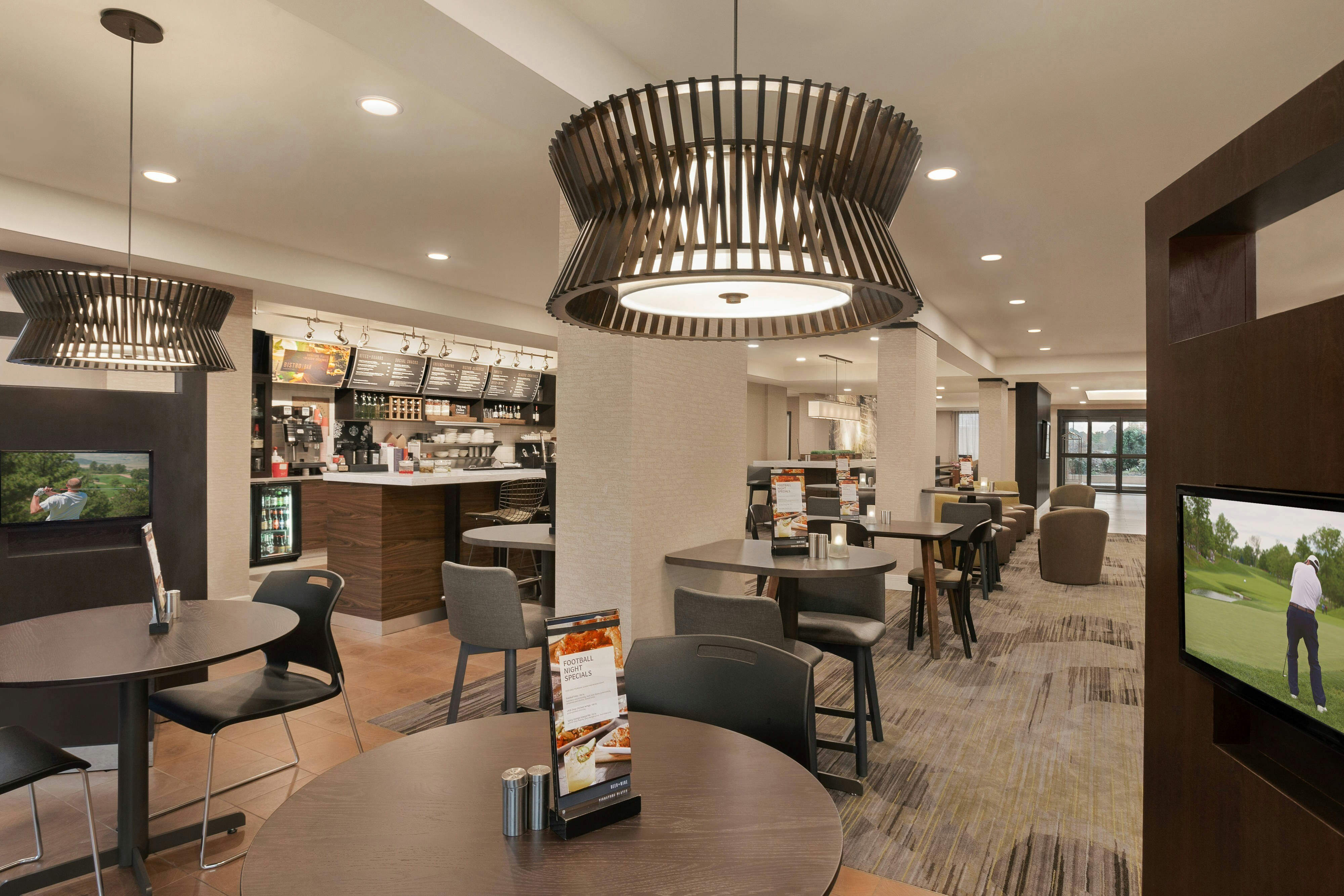 Courtyard By Marriott Tupelo 24/28