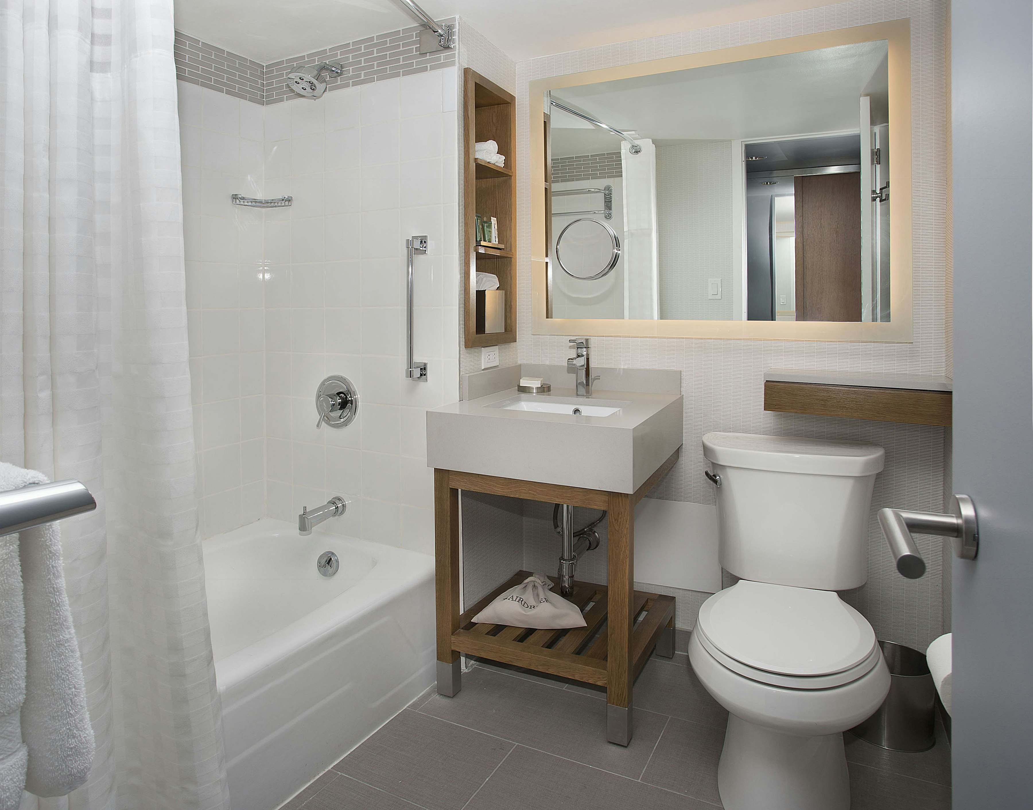 SKYLINE, 2 DOUBLE BEDS