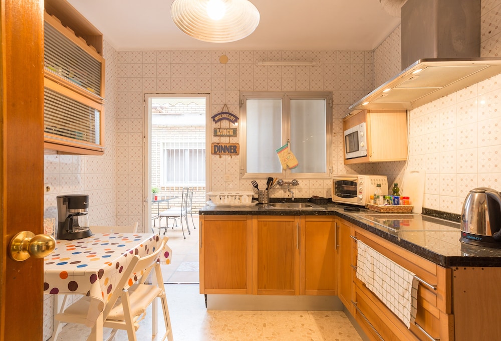 Rafaela Guest House 2/50