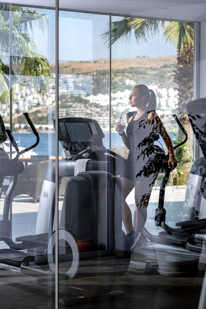 Cape Bodrum Luxury Hotel Beach 43/79