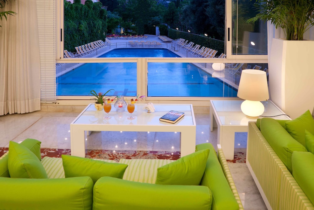 Hotel Continental Sorrento 72/73