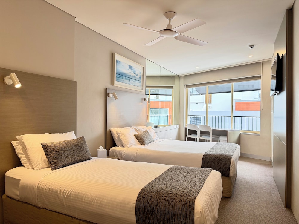 MANLY PARADISE MOTEL AND APARTMENTS 26/66