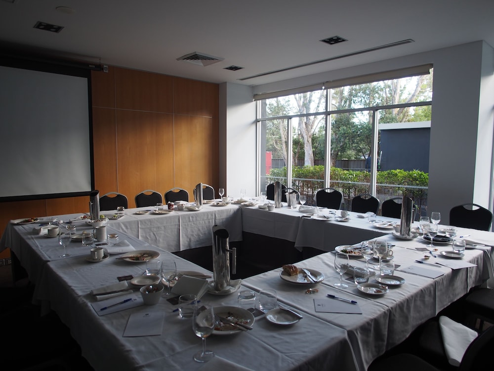 Mercure Sydney St Leonards 68/76