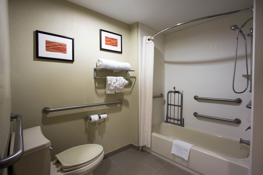 Comfort Suites Sulphur 14/56