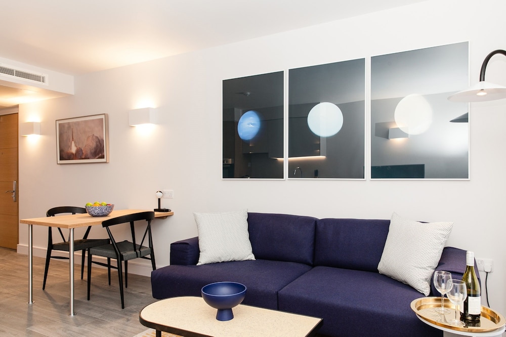Rockwell East Aparthotel 23/49