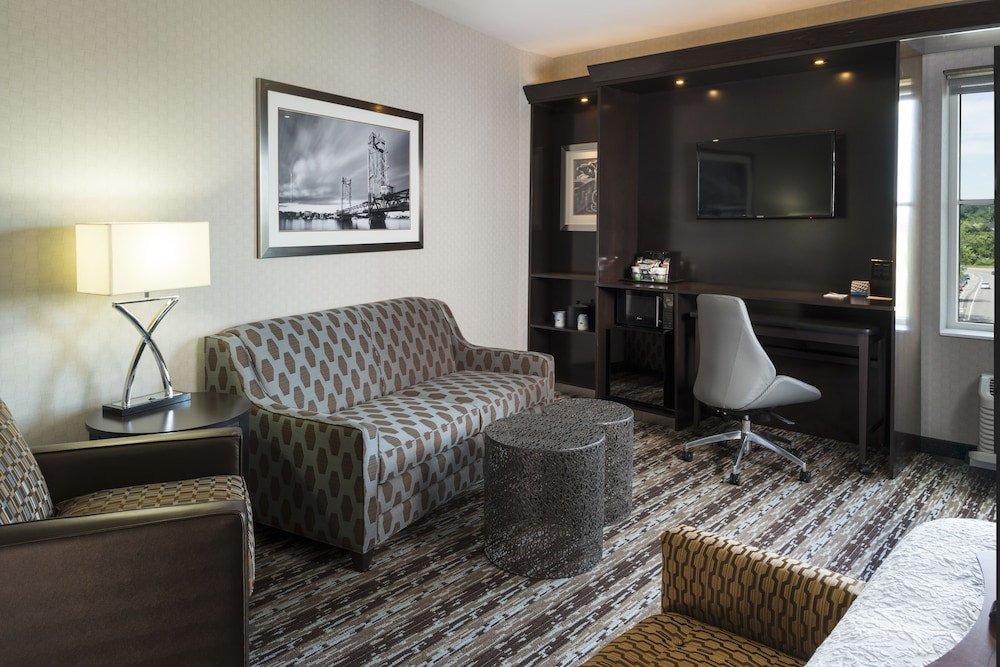 Hampton Inn & Suites Portsmouth Downtown 41/56