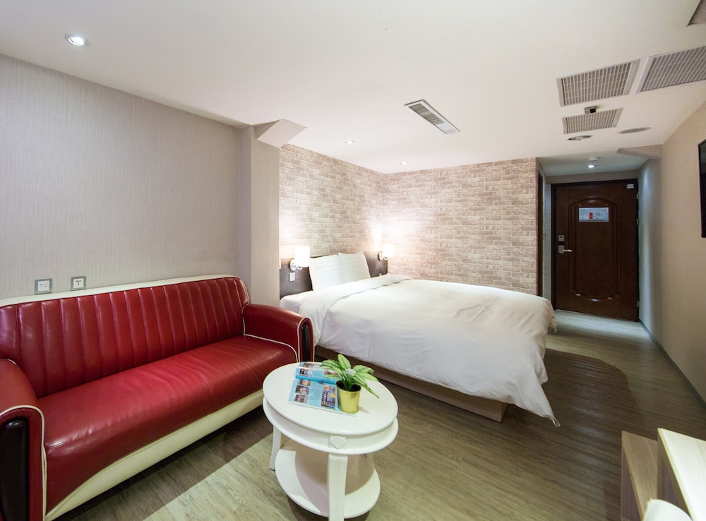 Unique Hotel Smile 73 Hotel 56/73