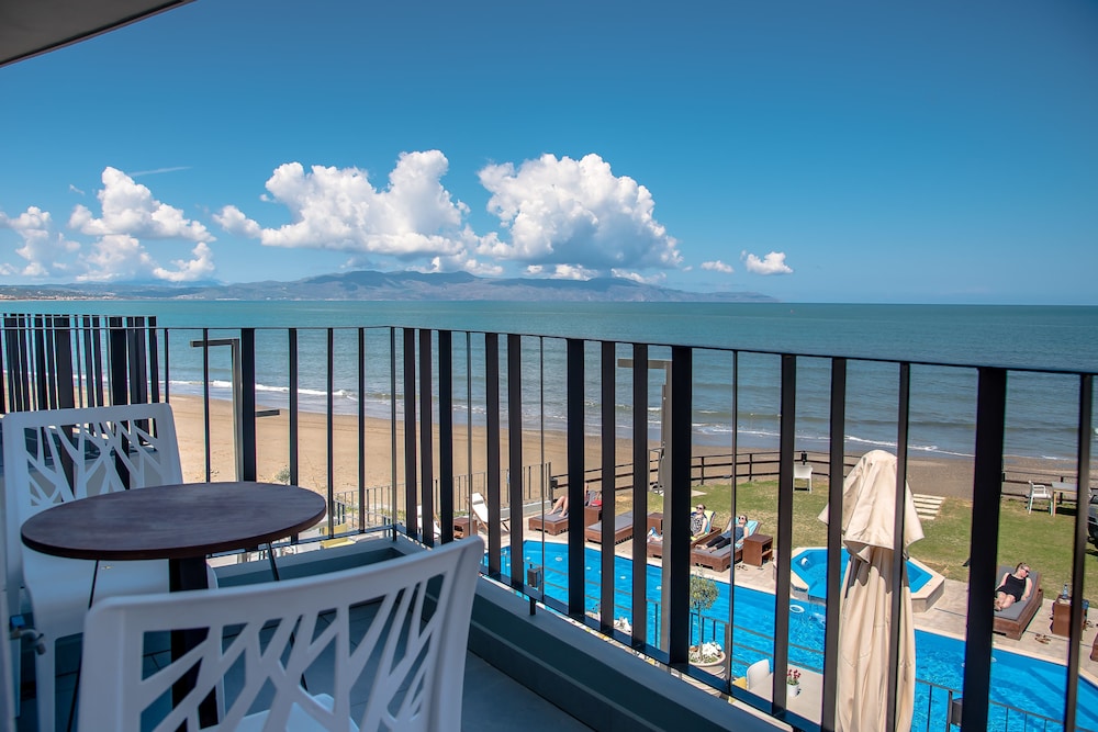 Elia Agia Marina Hotel 6/77