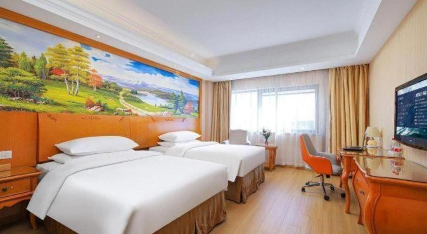 Vienna Hotel (Suzhou Fashion stage Yangcheng Lake store) 20/46