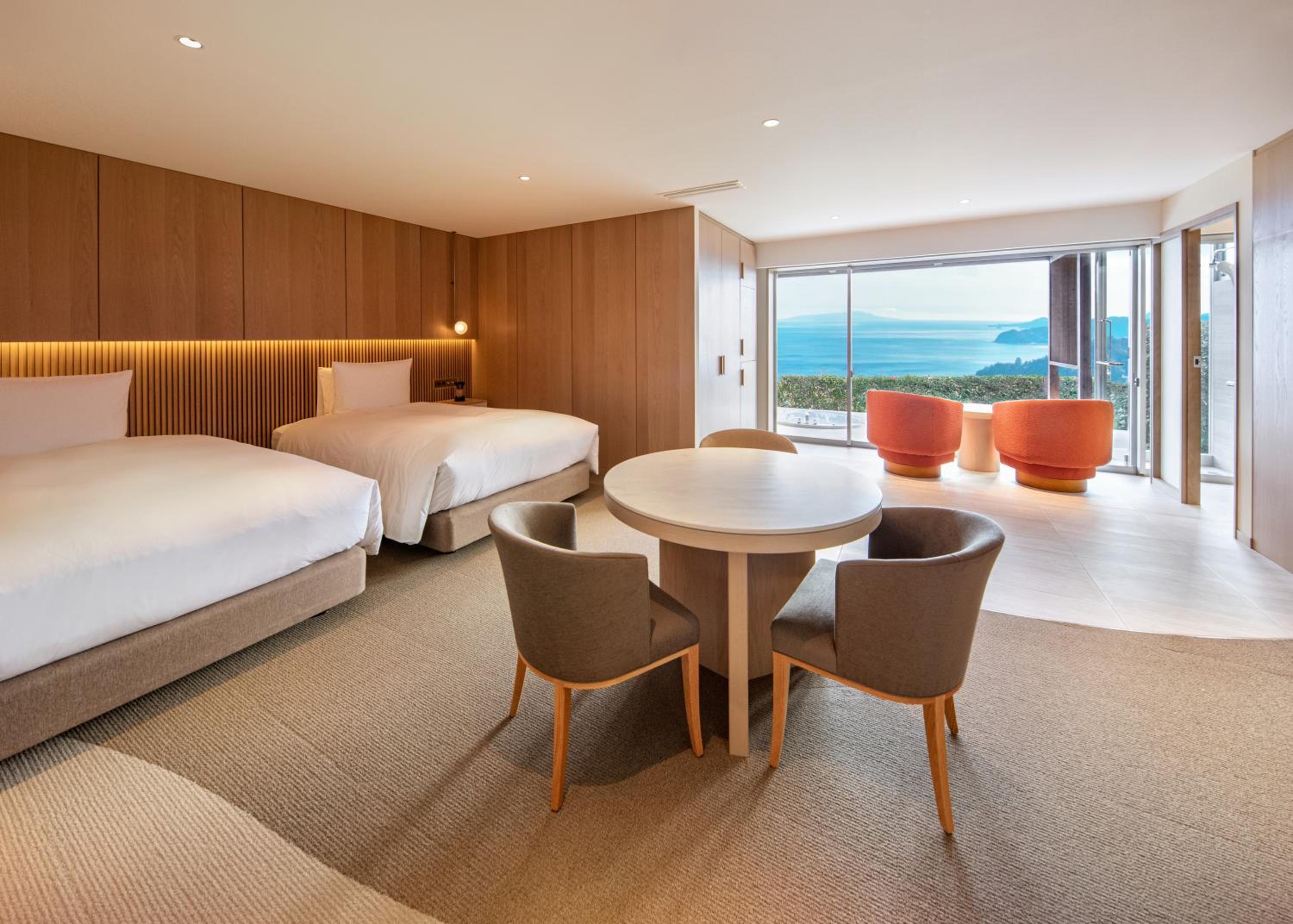 GRAND, DELUXE, TWIN BEDS, INDOOR BATH