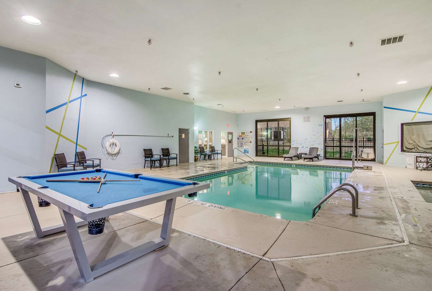 Clarion Pointe Wake Forest - Raleigh North 26/37
