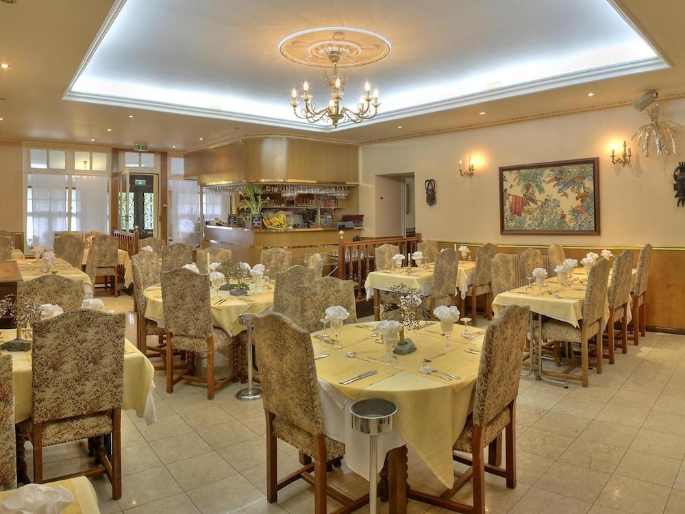 Auberge Des Ecluses 19/27