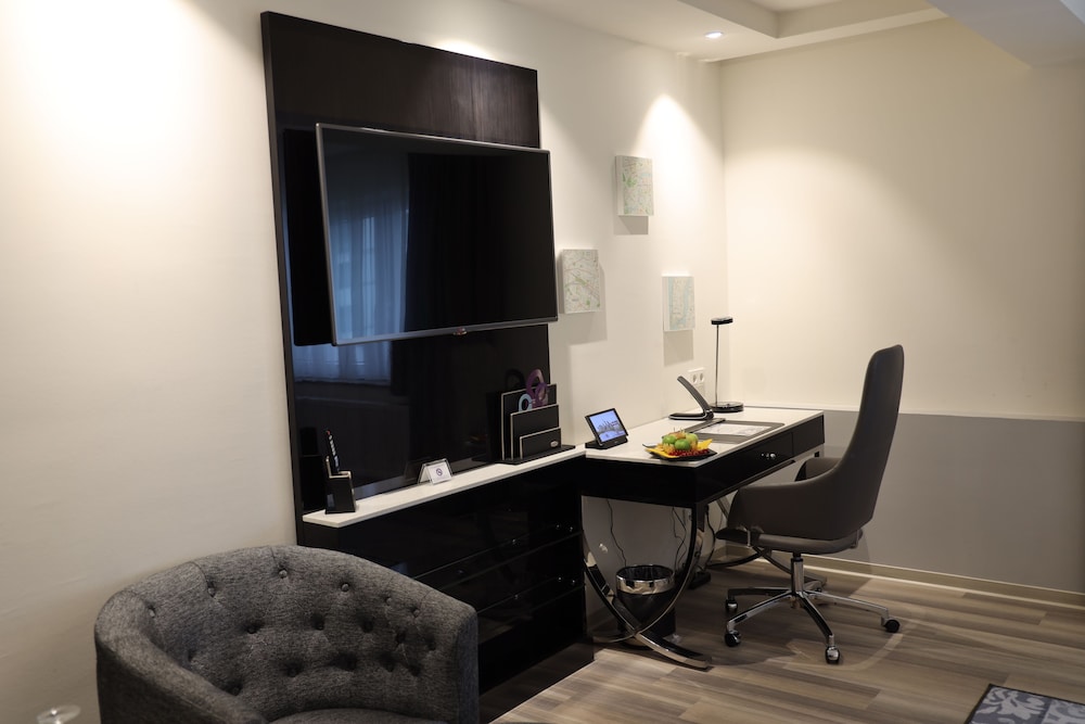 Mercure Hotel Kaiserhof Frankfurt City Center 53/58