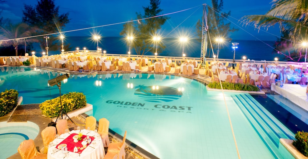 Golden Coast Resort And Spa 25/50