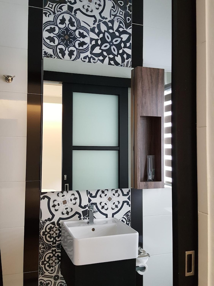 Styles Hotel 46/48