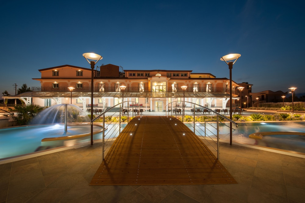 L'Araba Fenice Hotel & Resort in ALTAVILLA SILENTINA