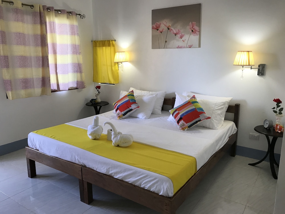 Neptune Diving Resort Moalboal 13/50