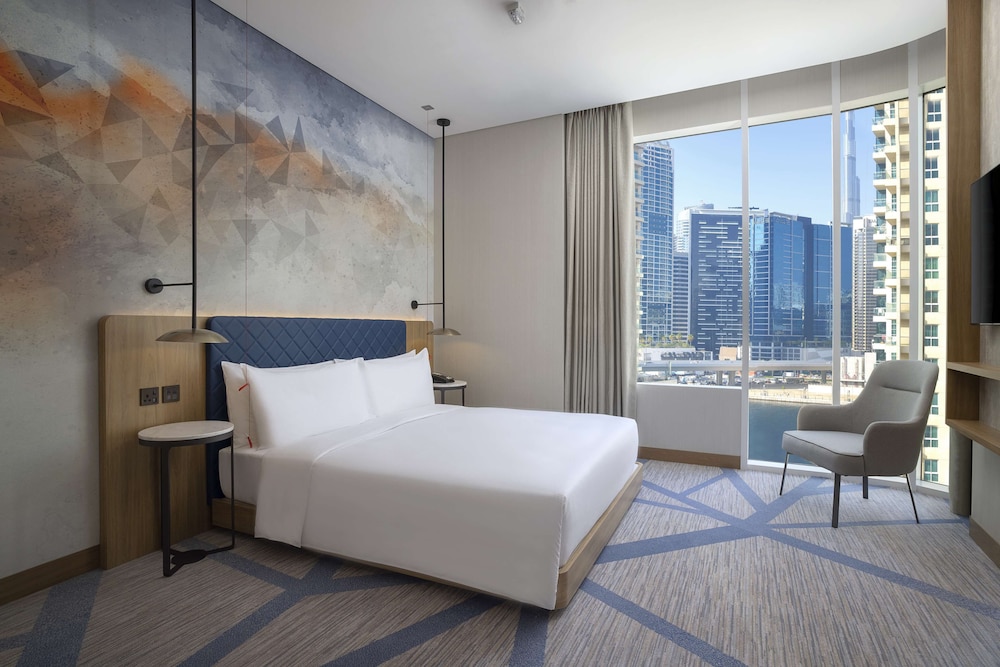 ROOM, KING BED, ACCESSIBLE