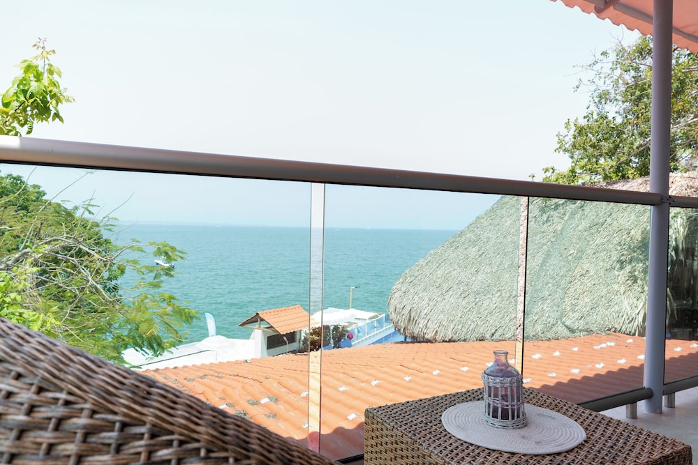 HOTEL ISLA REAL 24/48