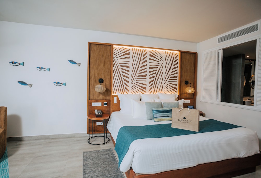 Roof Top, Master, Suite, King Bed, Sofa